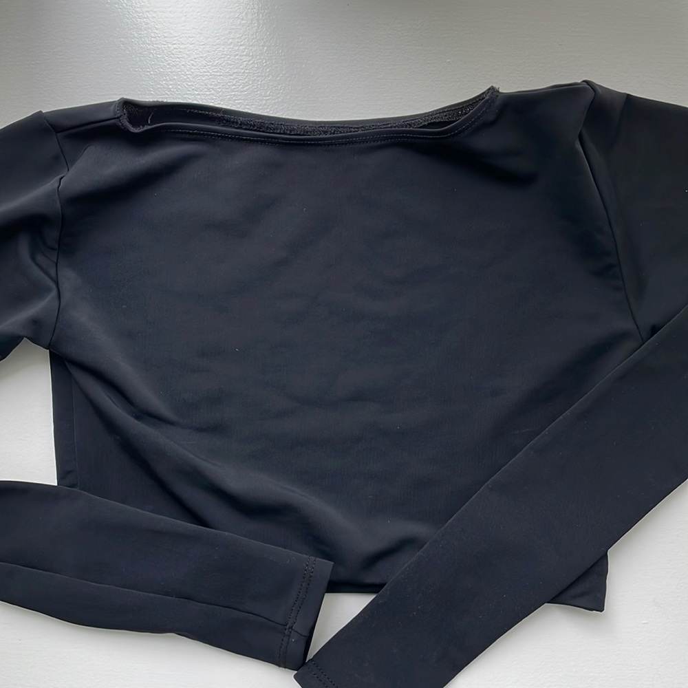 Ballerina Couture Jordana long sleeve crop top. Size medium.